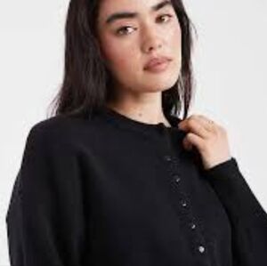 Viraggio Buttoned V-Neck Pullover Sweater, 18